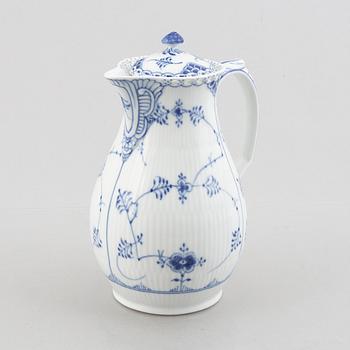 A "Blue Fluted Full Lace" / "Musselmalet" porcelain chocolate pot, Royal Copenhagen, model 1025, 1956.