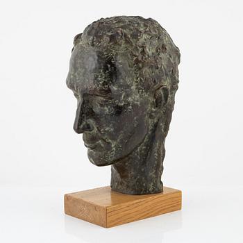 Oidentifierad konstnär 1900-tal, skulptur, brons. Signerad och daterad  -56.