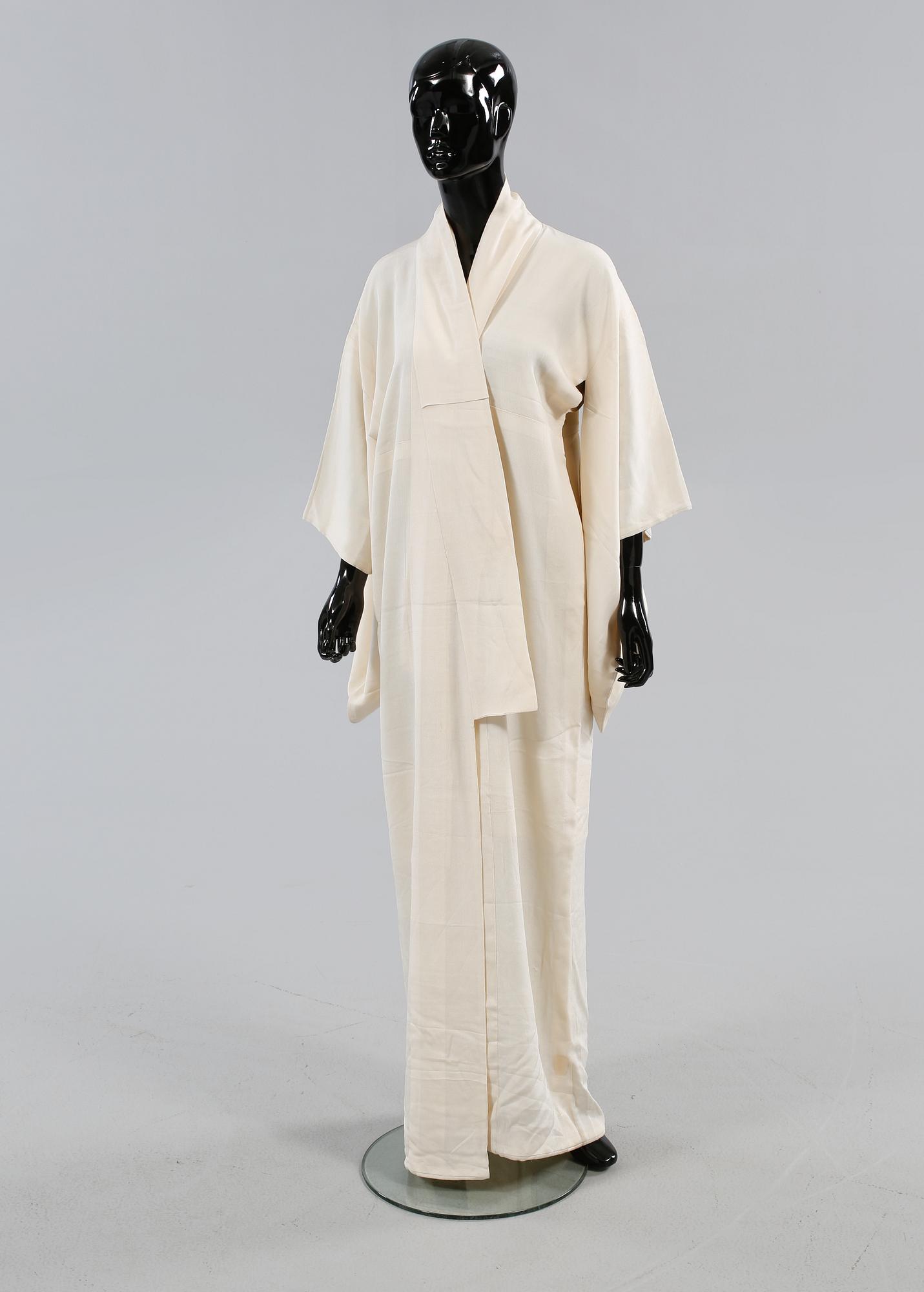 KIMONOS, 4 st, 1900-talets andra kvartal.