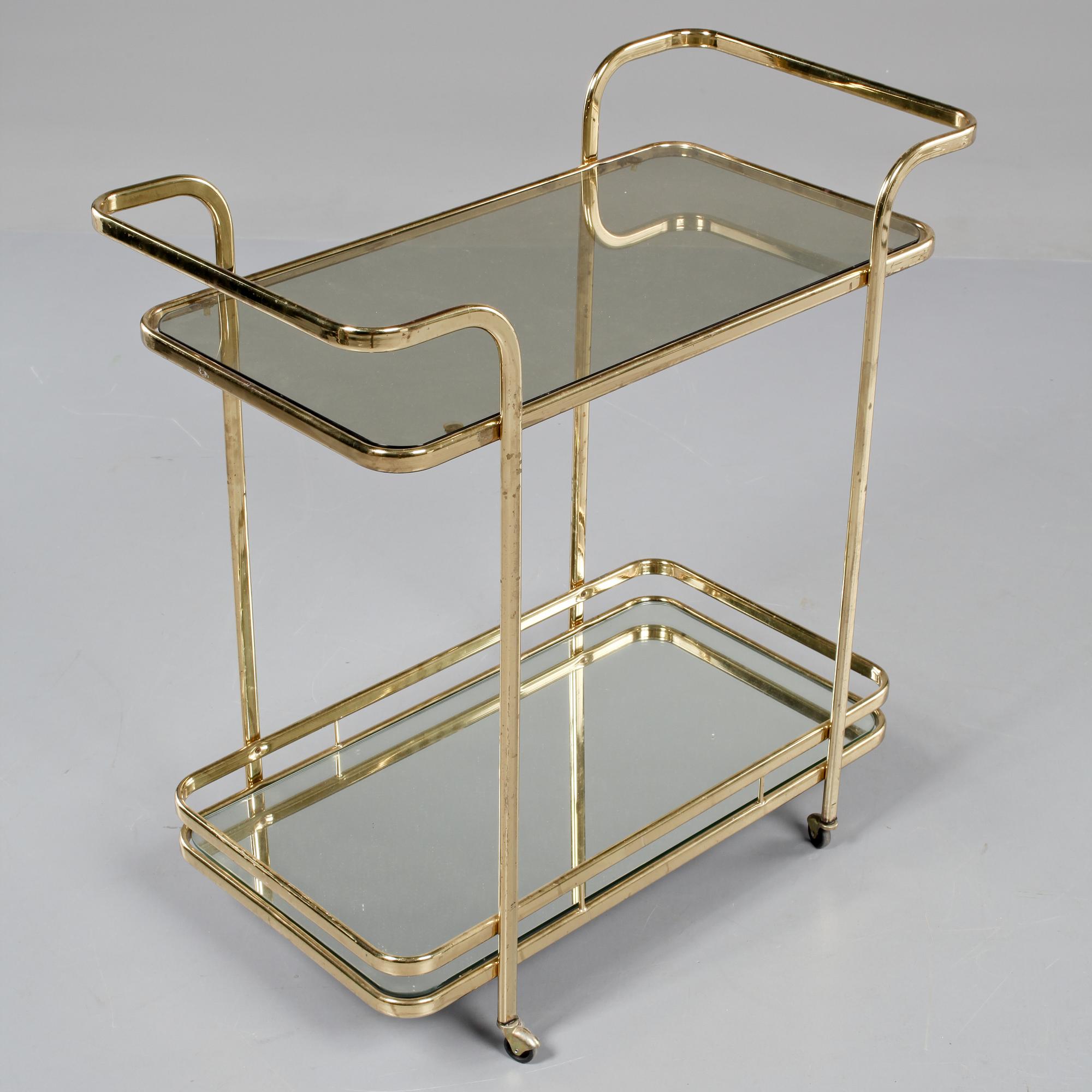SERVERINGSVAGN, 1900-talets fjärde kvartal.