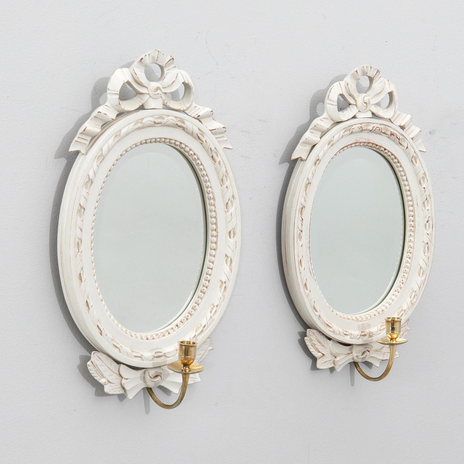 Wall sconces, a pair in the Gustavian style, second half of the 20th century.