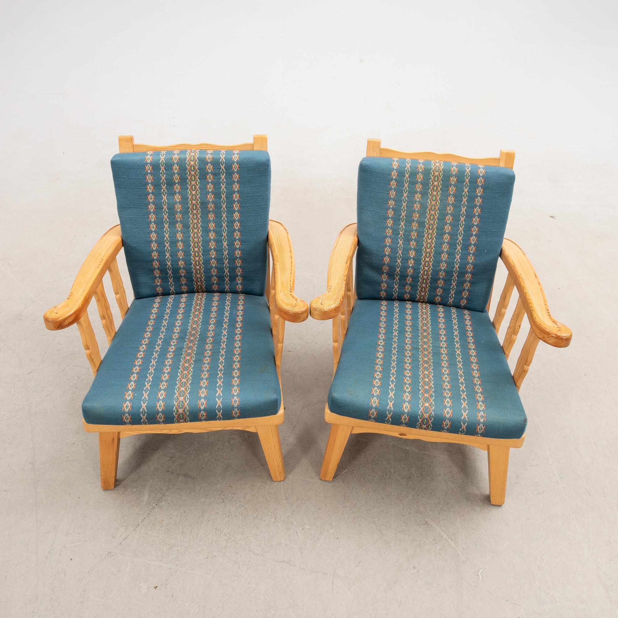 Fåtöljer 1 par, furu, Krogenes Möbler, Norge 1900-talets senare del.