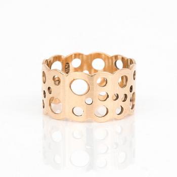 RING, troligen Liisa Vitali, N Westerback, Helsingfors, Finland 1972.