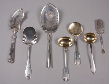 UPPLÄGGNINGSBESTICK, 7 st, silver. 1800/1900-tal.