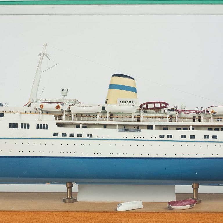 Ship model, M/V Funchal, built by Gunnar Roempke 1988-89.