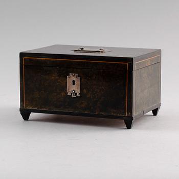 SKRIN, gröntonad alrot, Anders Jacob Rosendahl, Arboga (1762-1836), silverbeslag stämplade 1795.