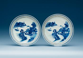 1923. A pair of blue and white dishes, Qing dynasty, Qianlong (1736-95).