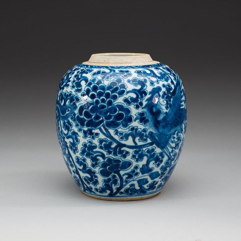 KRUKA, porslin. Qing dynastin, Kangxi (1662-1722).