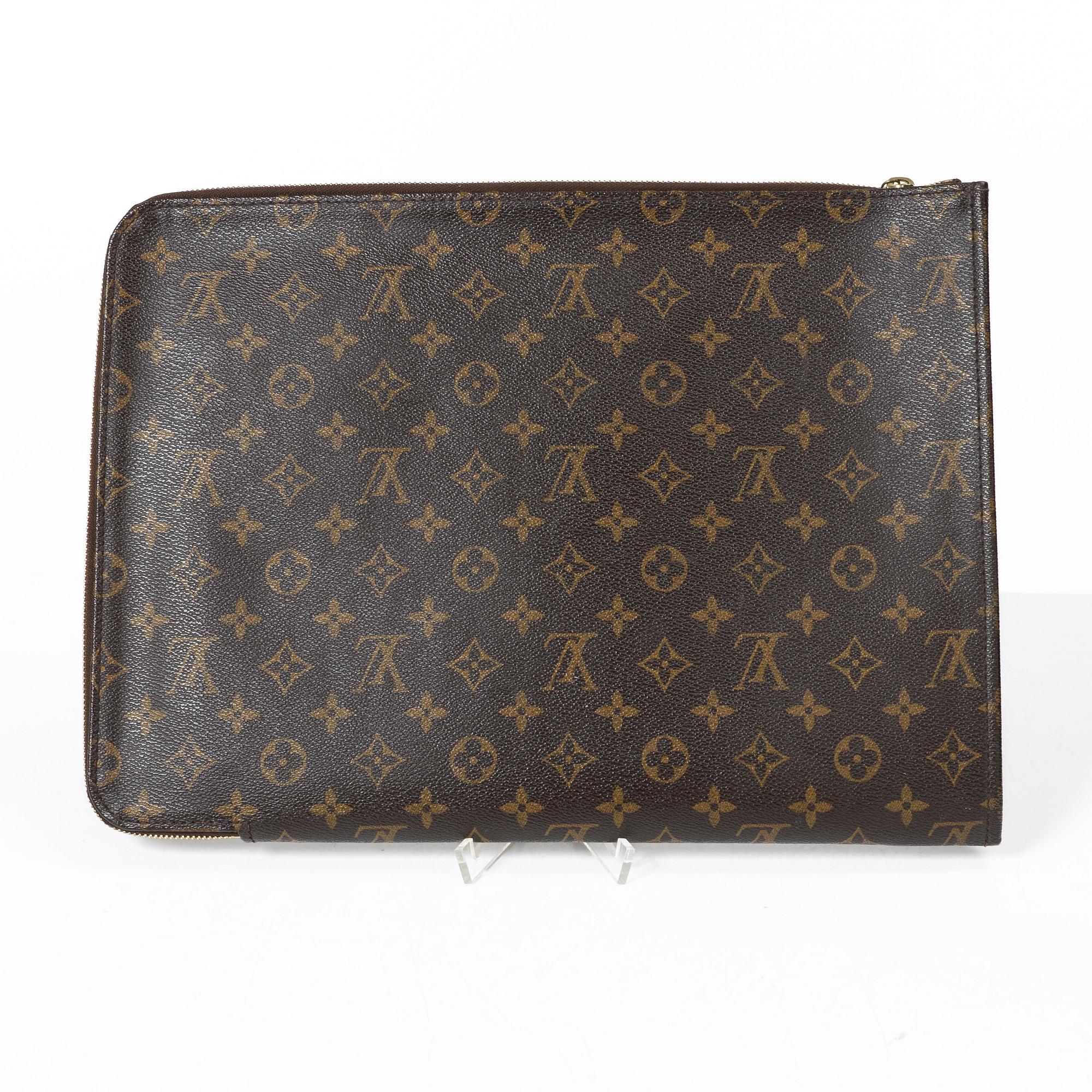 Louis Vuitton, Document case, "Poche Documents".