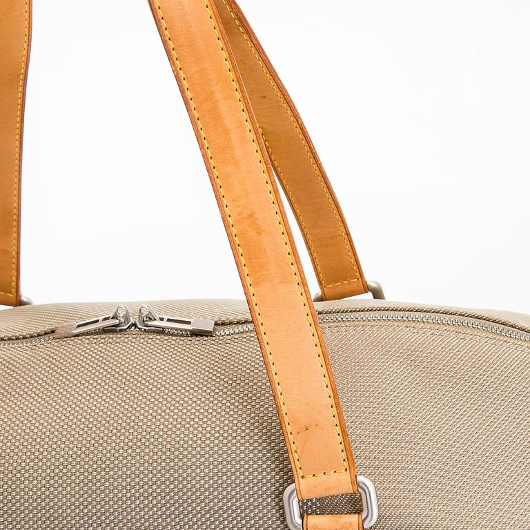 Louis Vuitton, An 'Attaquant' duffel bag.