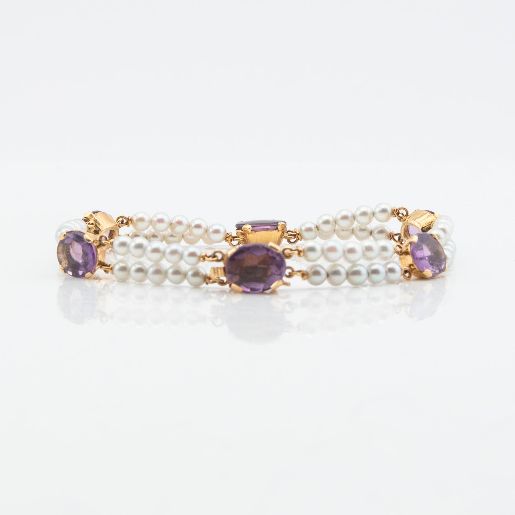 Bracelet, Engelbert, 18K gold with amethysts and pearls.