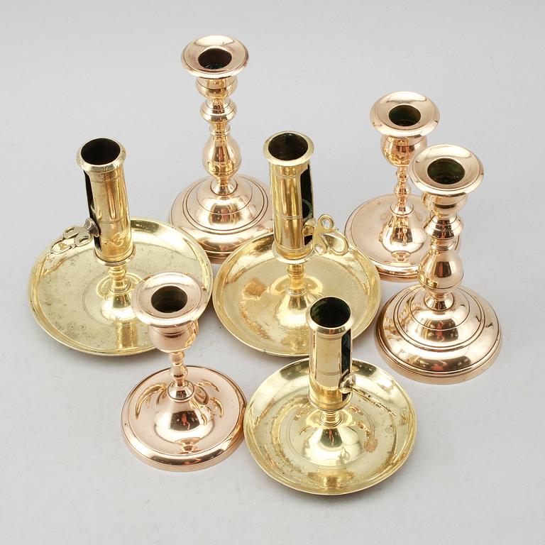 LJUSSTAKAR, 7 st, mässing, bl a Skultuna Bruk, 1800-tal.