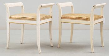 TABURETTER, ett par, empire, 1800-talets första hälft.