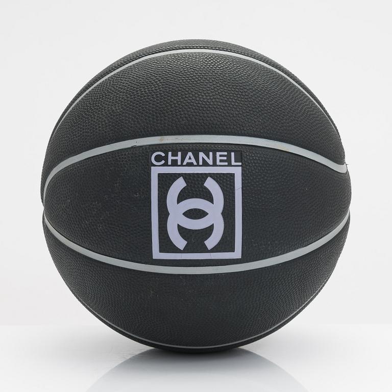Chanel, basketboll, 2004.