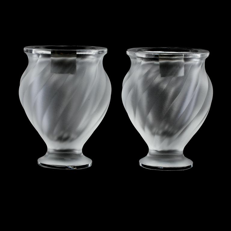 VASER, ett par, glas, Lalique, 1900-talets andra hälft.