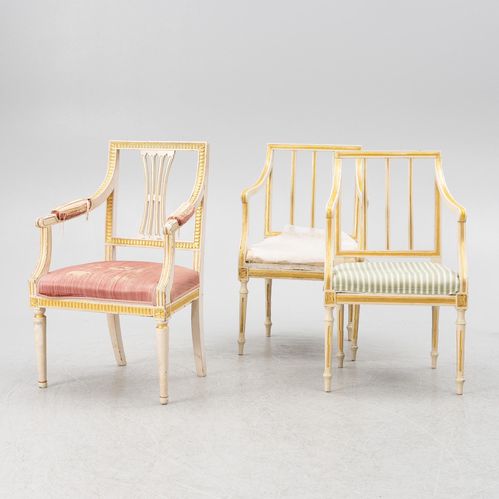 Karmstolar, 2+1 st, sengustavianska, omkring år 1800.