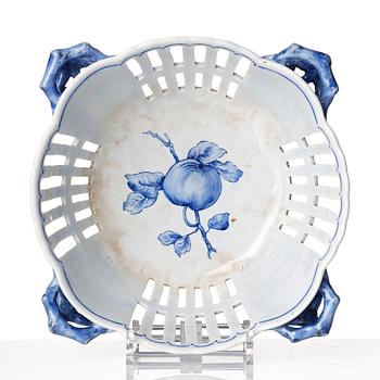 A Swedish latticed jugend flintware bowl and dish, Rörstrand, around 1900.