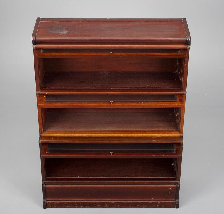 BOKHYLLA, 1900-talets början.