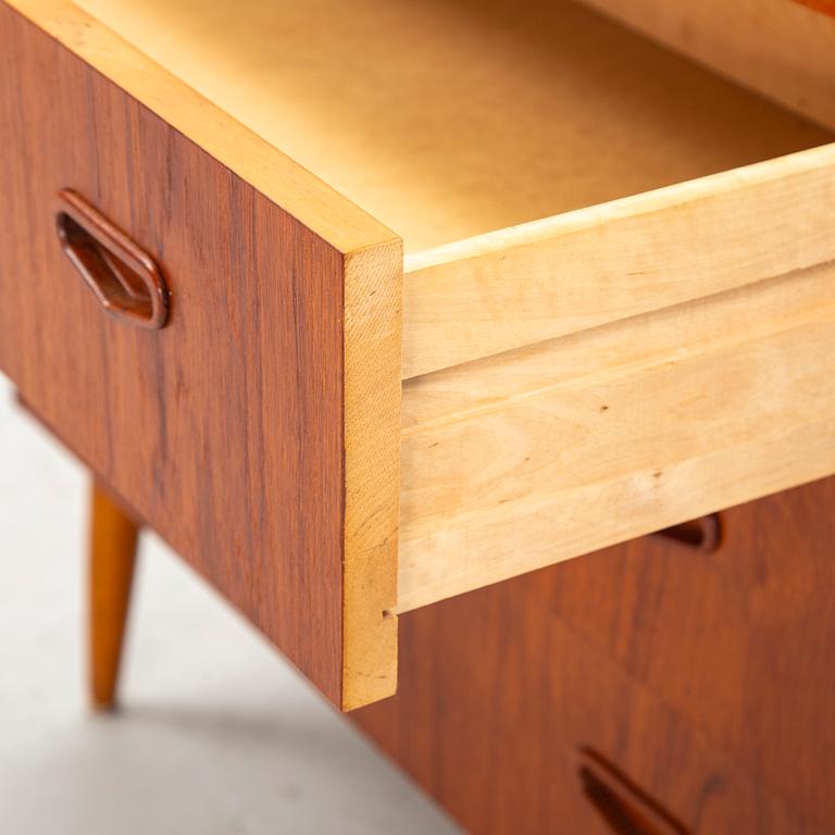 A chest of drawers, Gustafsson Markaryd Möbel AB, 1950's.