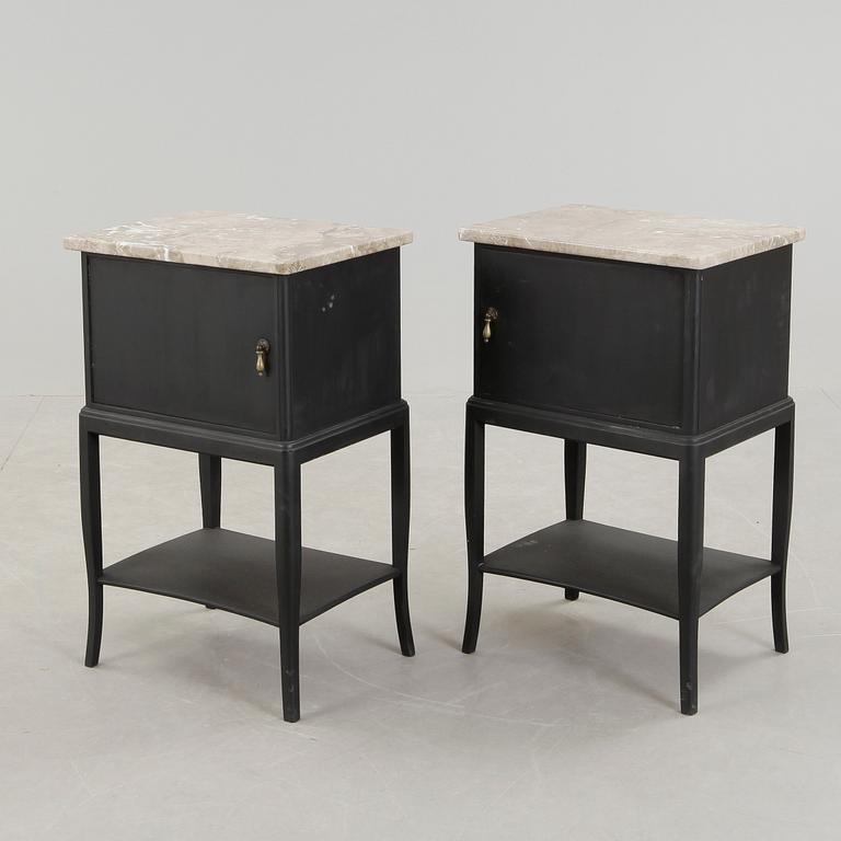 SÄNGBORD, ett par, 1920/30-tal.