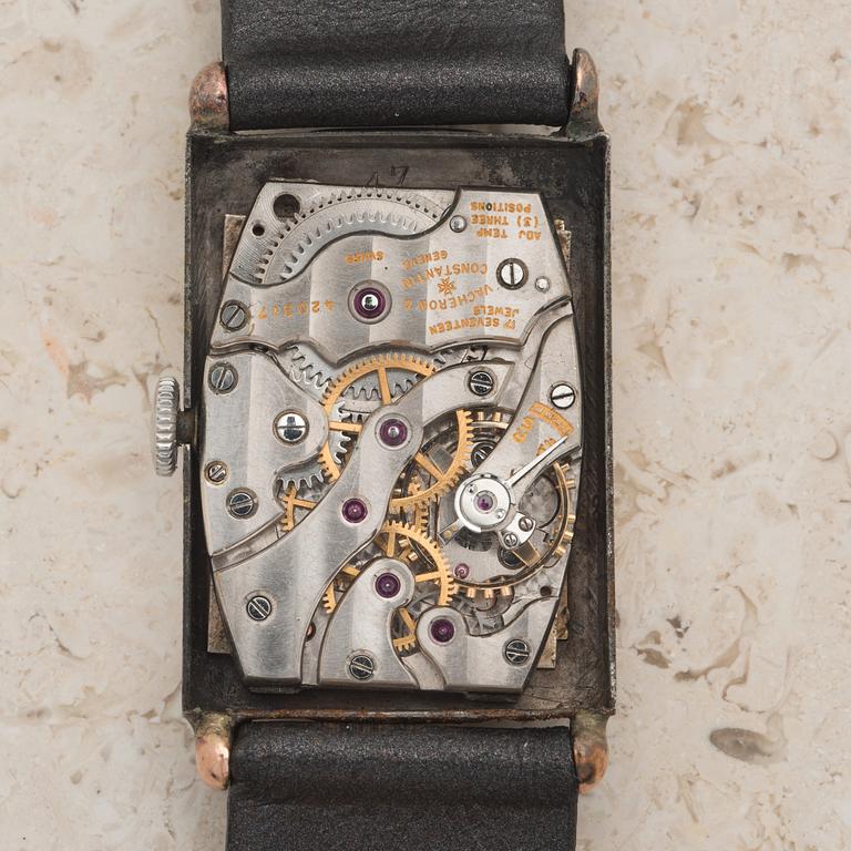 VACHERON & CONSTANTIN, Genève, "Art Deco", armbandsur, 22 x 30 (37) mm,