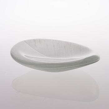 A 'Lehti' (Leaf) glass bowl, signed Tapio Wirkkala - Iittala.