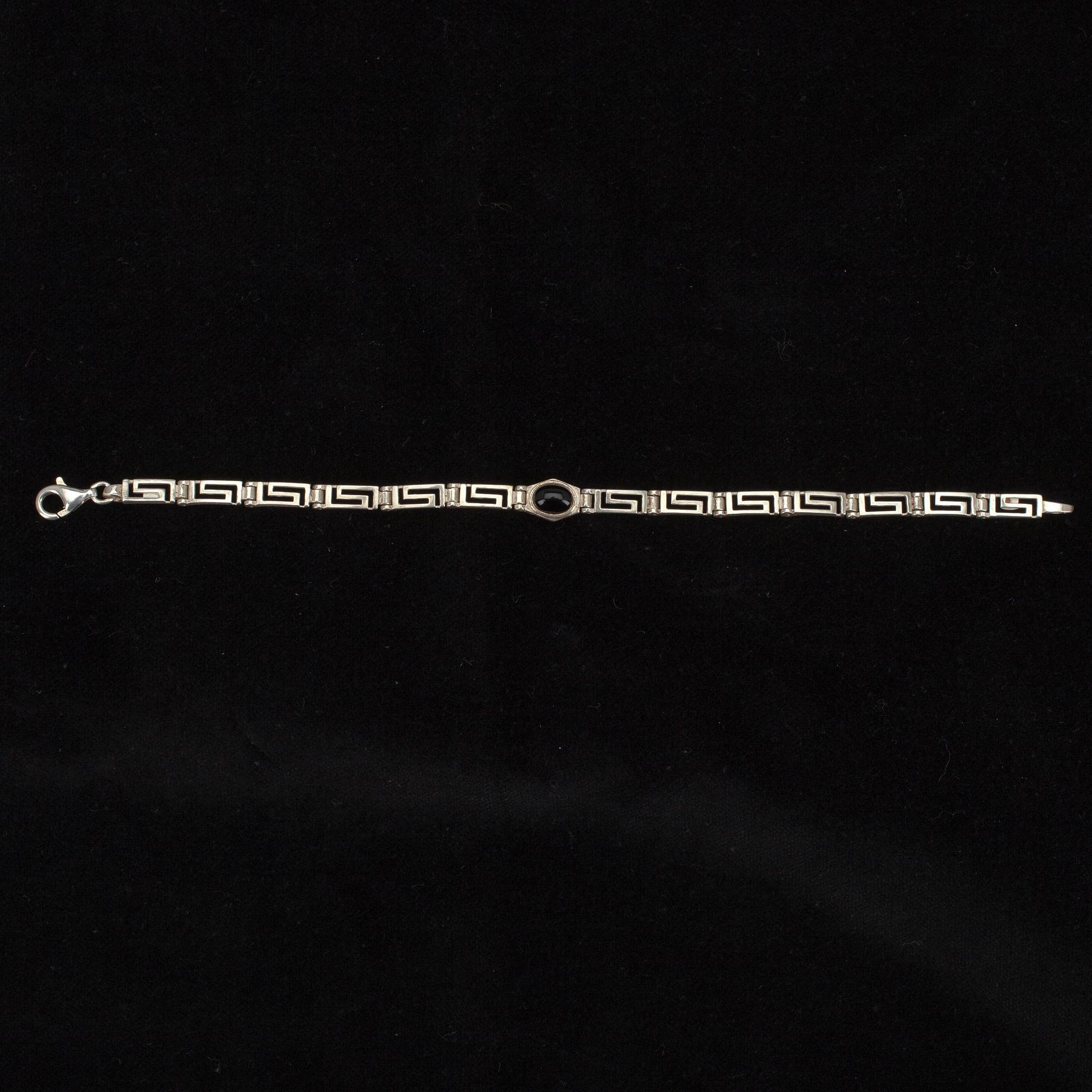 PARTI SMYCKEN, 9 delar, silver, bl.a. Åbo, 1900-talets andra hälft. Tot. vikt ca 91,6 g.