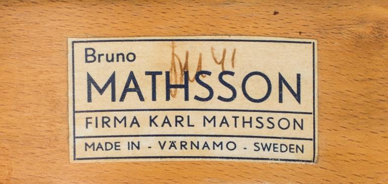 BRUNO MATHSSON, FÅTÖLJ "Eva" för firma Karl Mathsson, Värnamo, handsignerad 1941.