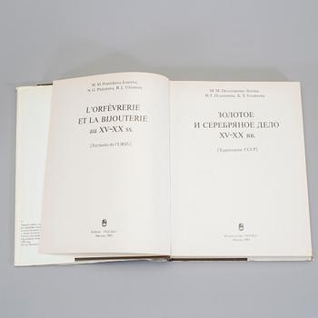 M.M POSTNIKOVA-LOSSEVA, N.G PLATONOVAM & B.L ULIANOVA, "L'orfèvrerie et la bijouterie au XV-XX ss, Moskva 1983.