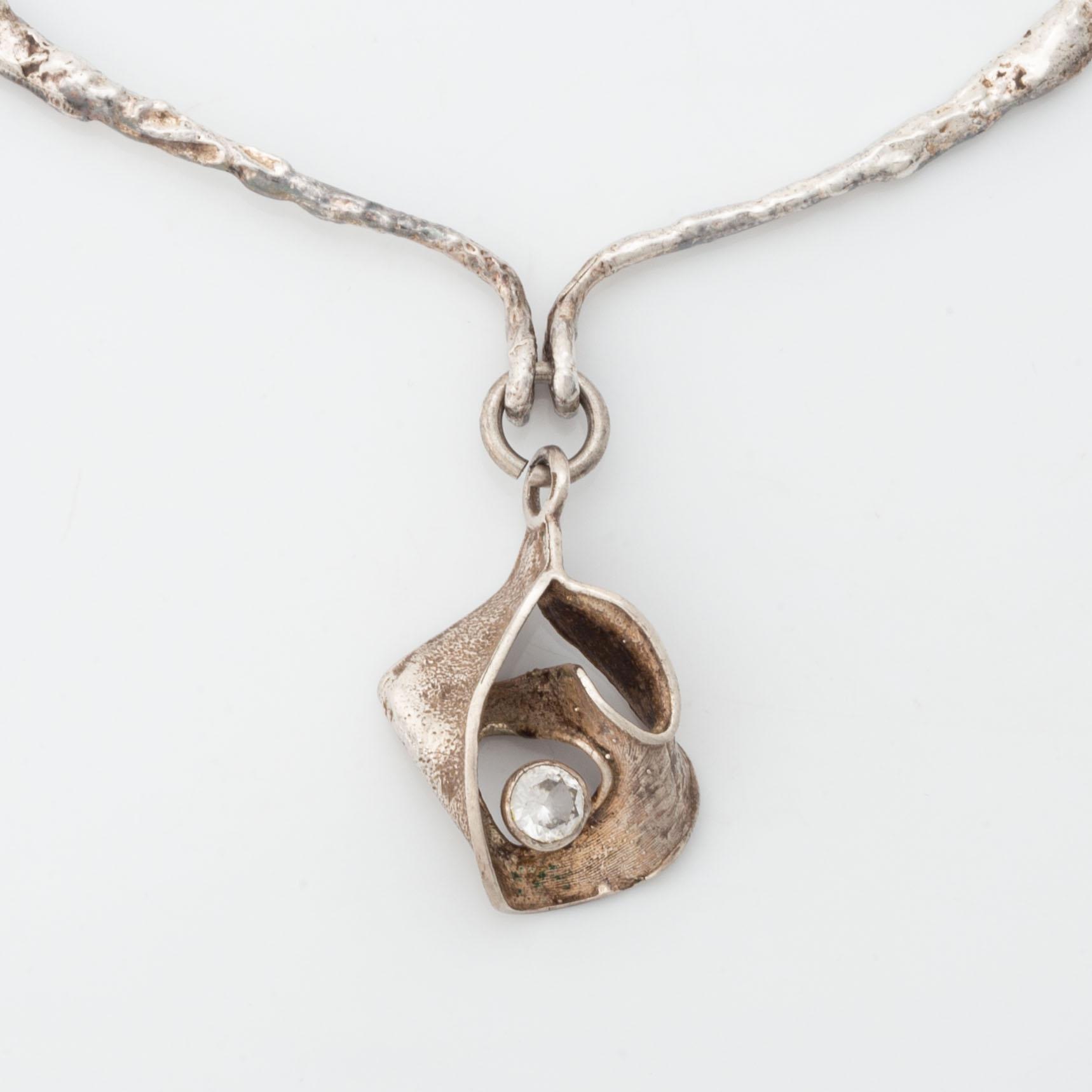 Theresia Hvorslev, silver necklace. Pendant with synthetic white spinel.
