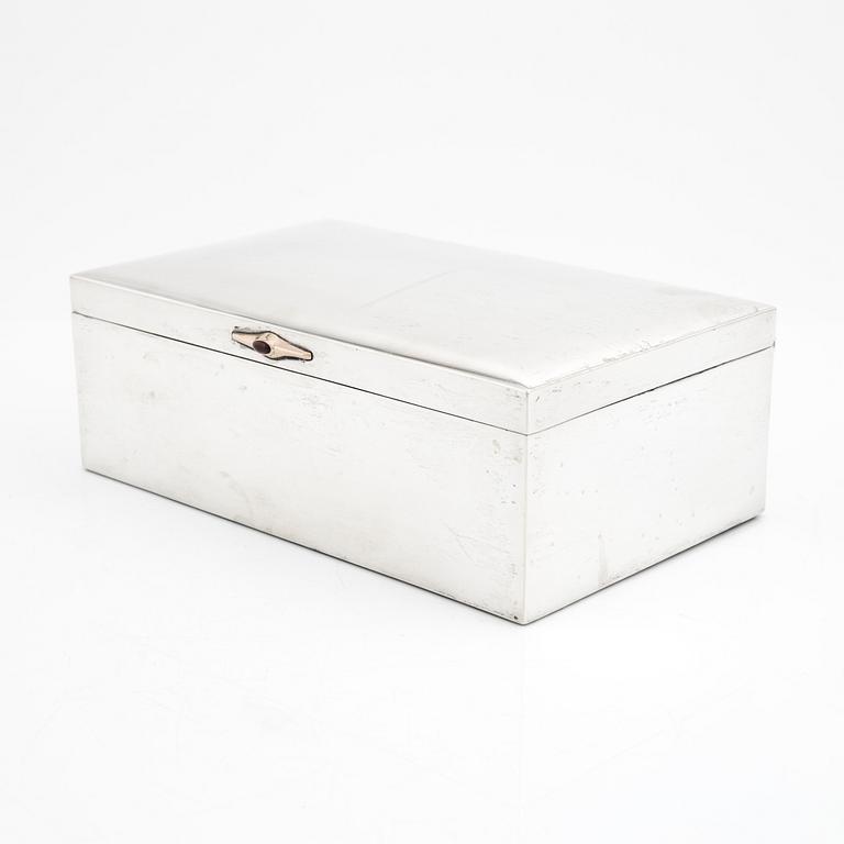K. Anderson, cigarettskrin, silver, Stockholm, 1907.