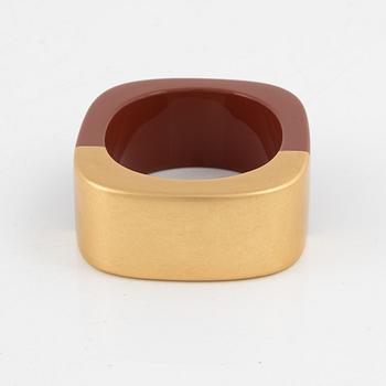 Hermès, a bangle.