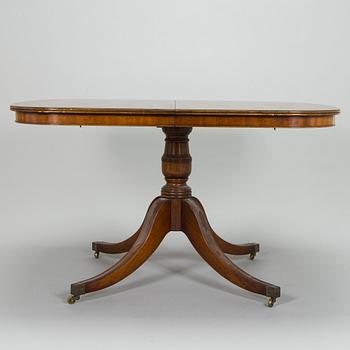 Matbord och stolar, 8 st, England 1970-tal.