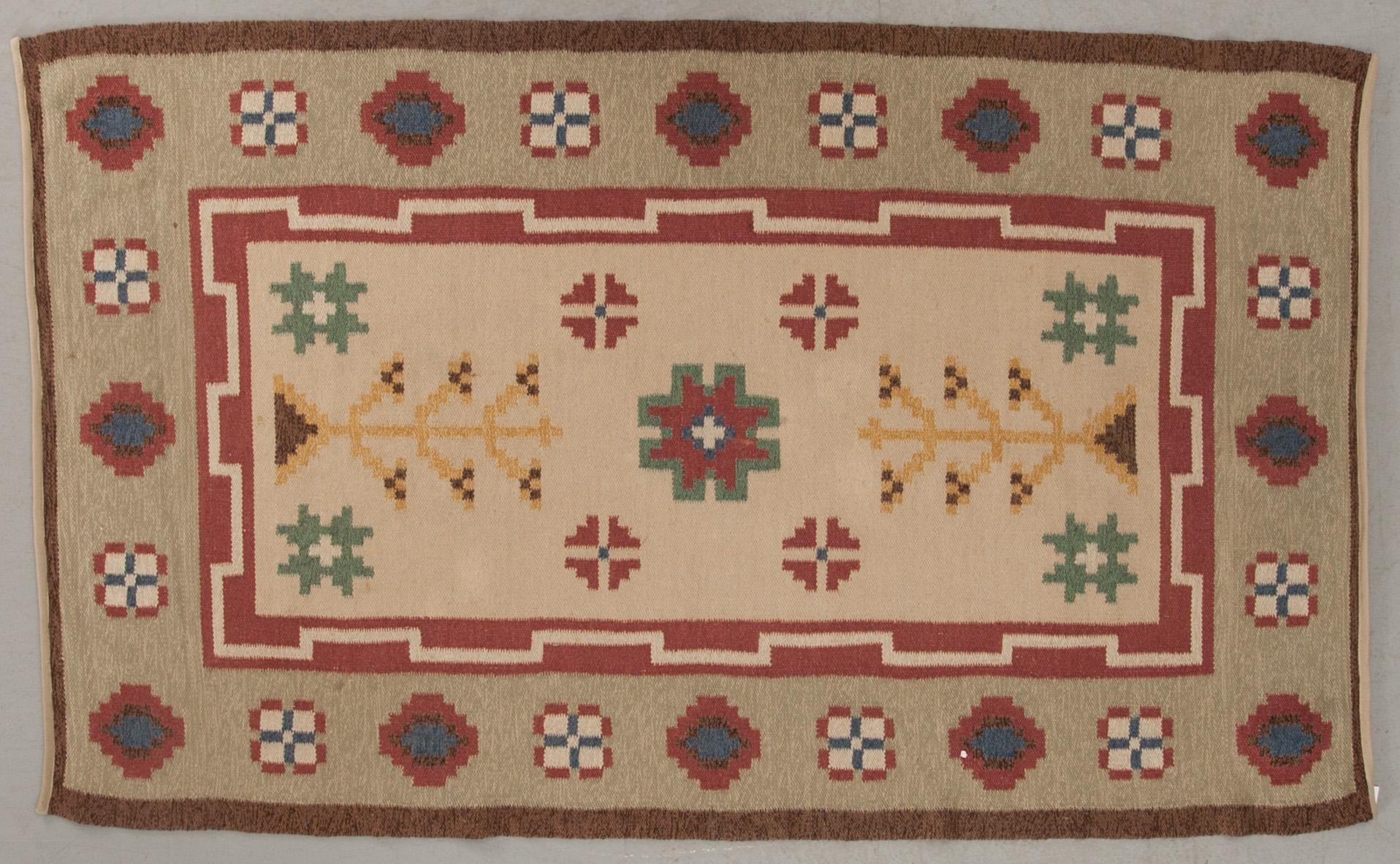 MATTA, rölakan, art-deco, 1900-talets första hälft. Ca 240 x 145 cm.