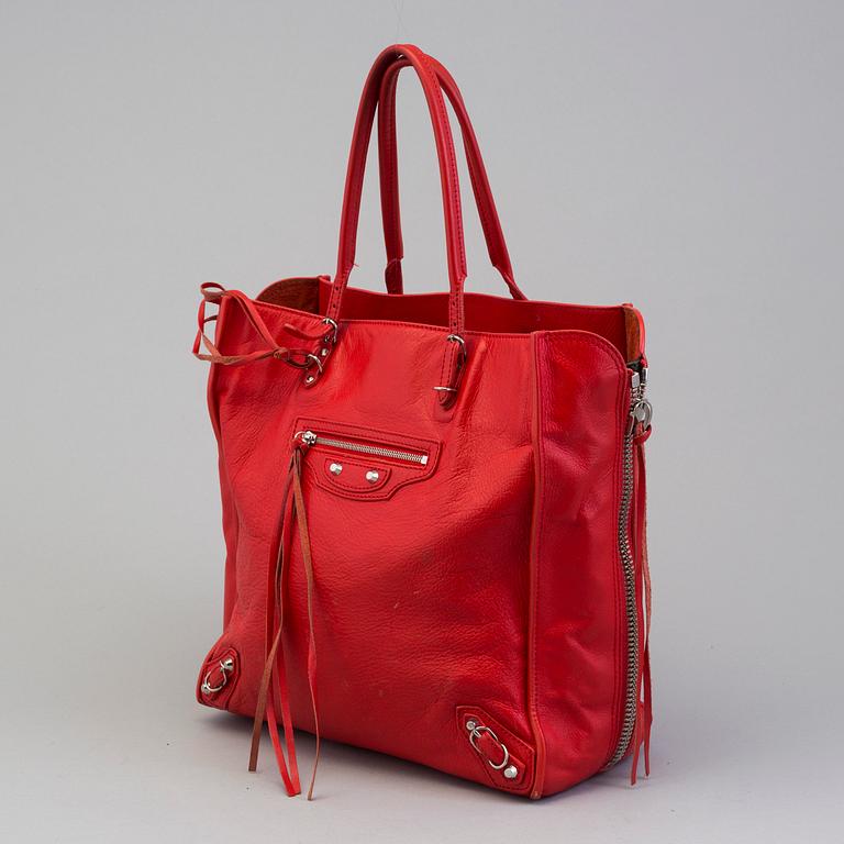 A bag by Balenciaga "Papier Tote Bag".