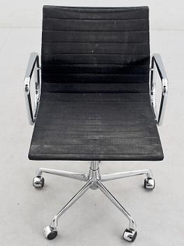 KONTORSSTOL, EA 117 Charles & Ray Eames, Vitra, USA, 1900/2000-tal.