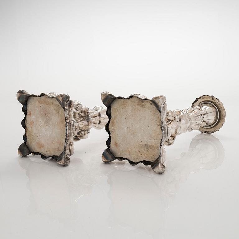 A pair of baroque style silver candlesticks, Hopeatehdas Oy, Helsinki 1947.
