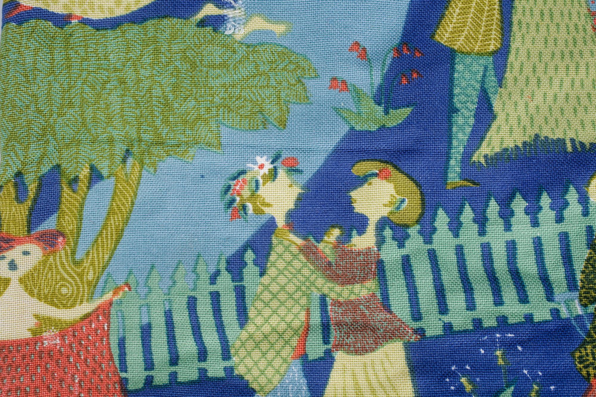 TEXTIL, 2 delar, linne, "Lustgården", Stig Lindberg, NKs textilkammare.