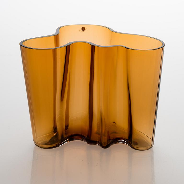 Alvar Aalto, vas, glas, "Savoy", märkt Alvar Aalto 5959/1991.