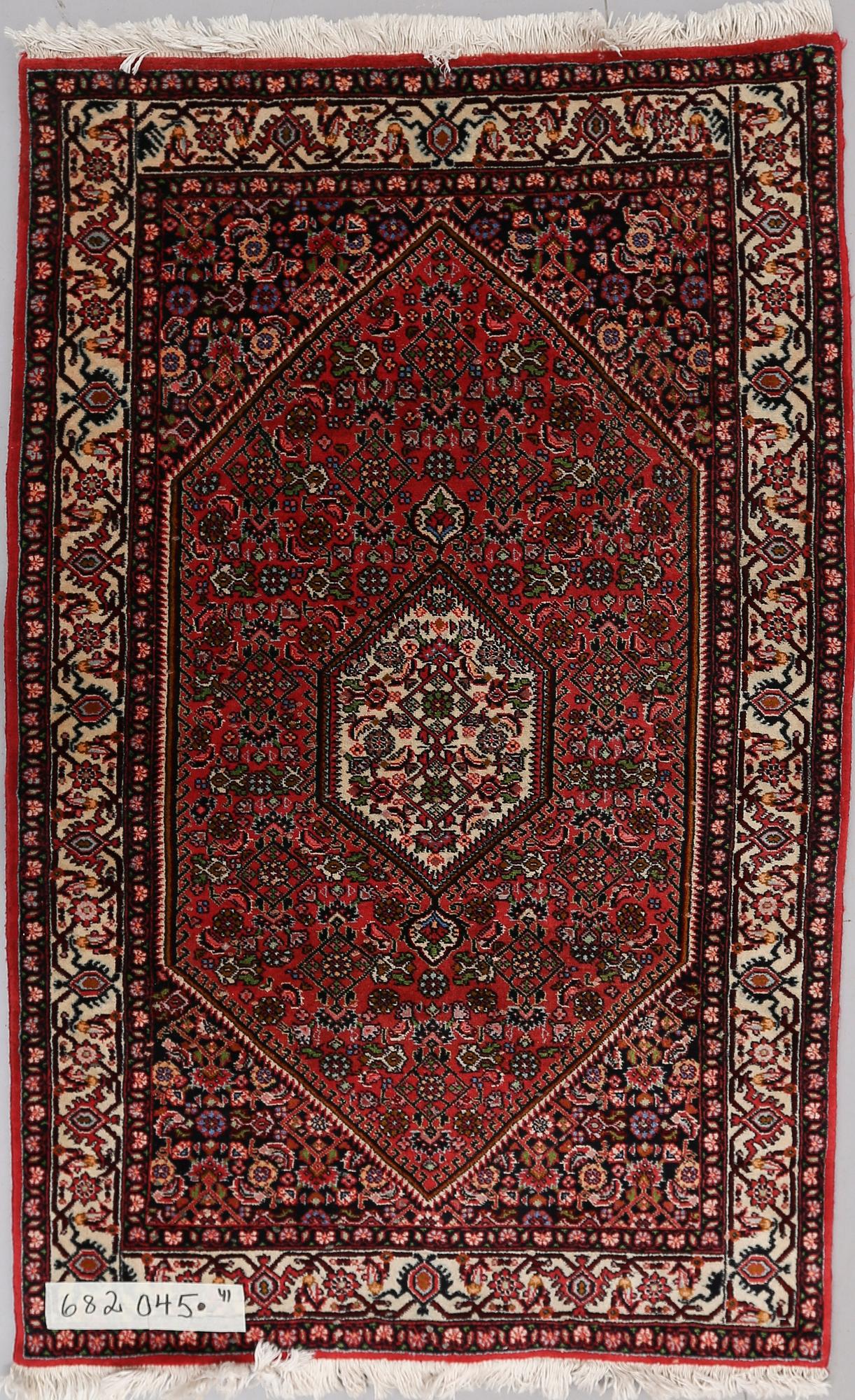 MATTA, orientalisk. Ca 140 x 87 cm.