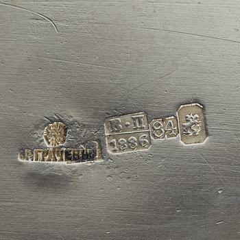 A Russian silver tea caddy, mark of Mikhail Grachev, Moscow 1886.