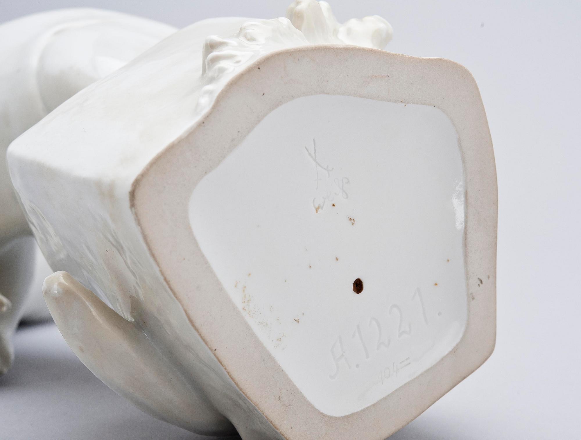 FIGURIN, "Utter", Meissen, Max Esser sign. 1935.