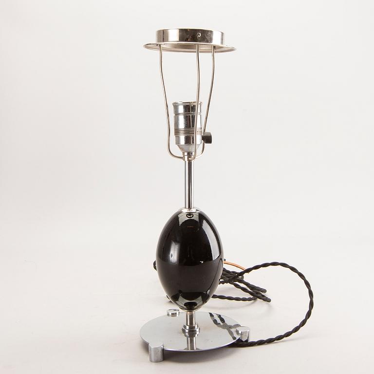 A Swedish Modern 1940s metal table lamp.