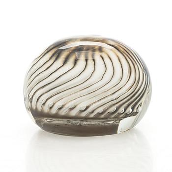 Oiva Toikka, a glass paper weight, / sculpture. signed Oiva Toikka Nuutajärvi Notsjö.