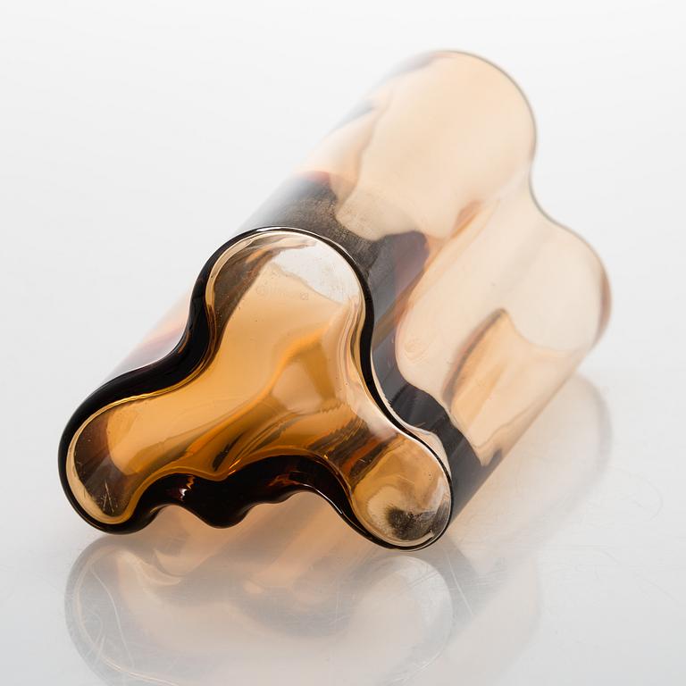 Alvar Aalto, maljakko, 201, 'Aavikko', merkitty Iittala.