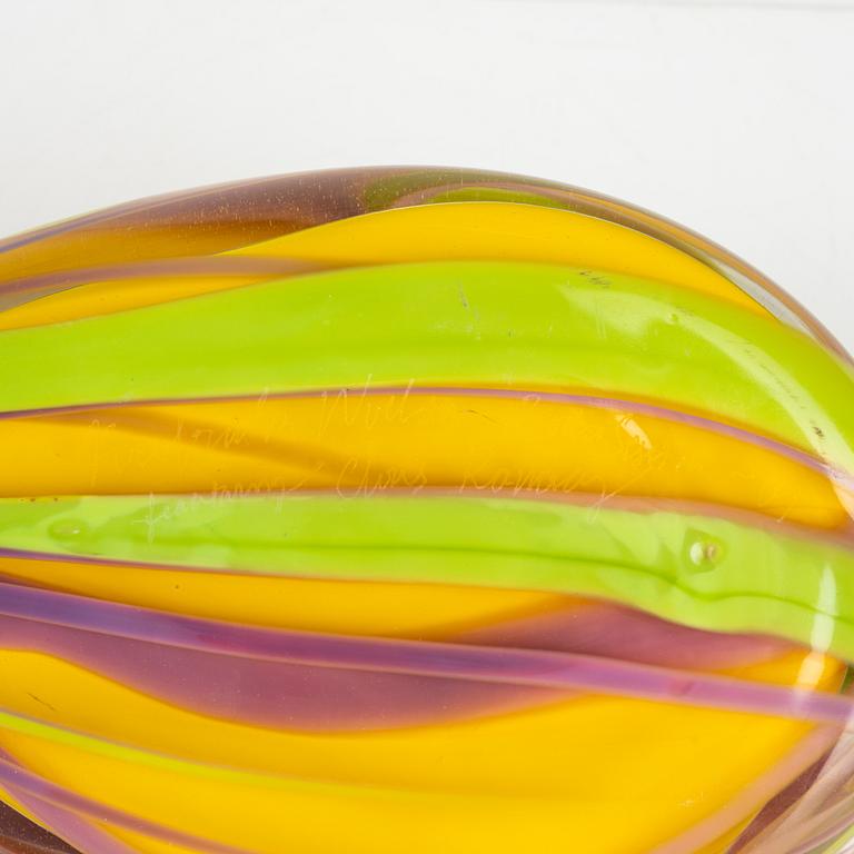 Christopher Ramsey & Fredrik Nielsen, a glass sculptire of a duck, Boda, Sweden 2009.