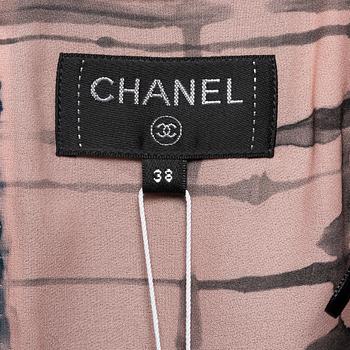 Chanel, a two-piece suit, after 2010, size Fr 38.