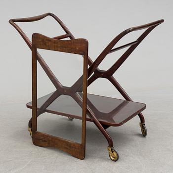 SERVERINGSVAGN, 1900-talets första hälft.