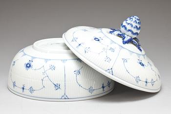 TERRIN, porslin, "Musselmalet", Royal Copenhagen.