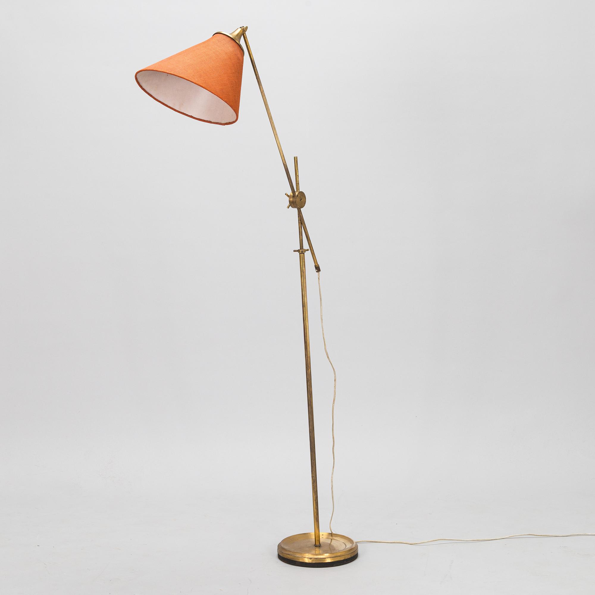 A mid 20th century floor lamp.